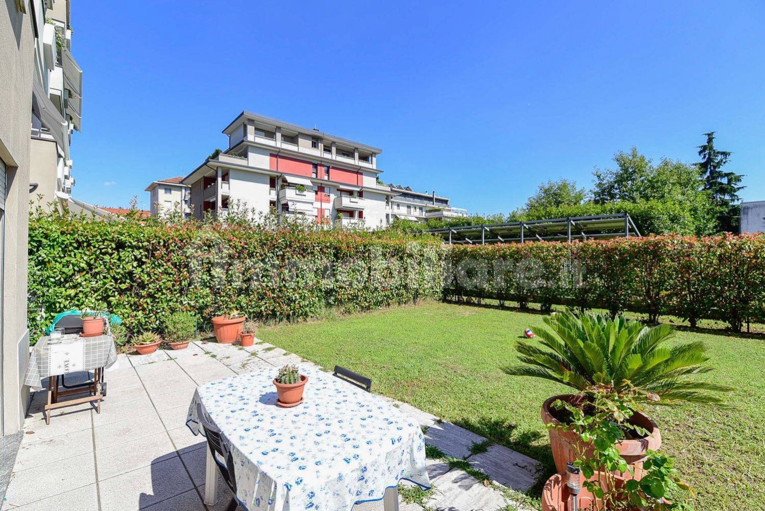 3 Schlafzimmer Wohnung in Cusano Milanino, Italy, Nr. 297883