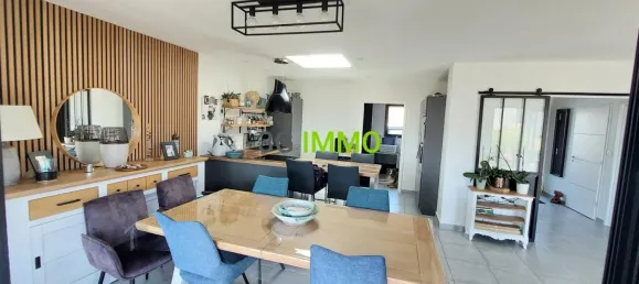 Casa T5 em Montauban-de-Bretagne, France N.º 350545 4