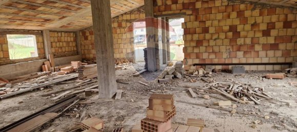 Villa de 4 habitaciónes en Cugnoli, Italy No. 127547 15