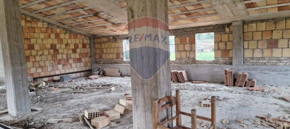 Villa de 4 habitaciónes en Cugnoli, Italy No. 127547 14