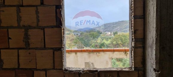 Villa de 4 habitaciónes en Cugnoli, Italy No. 127547 26