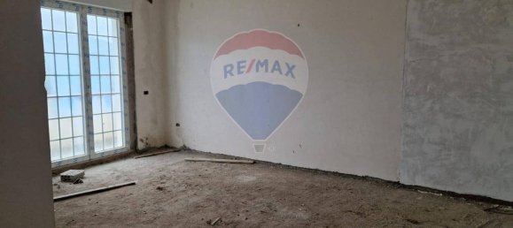 Villa de 4 habitaciónes en Cugnoli, Italy No. 127547 12