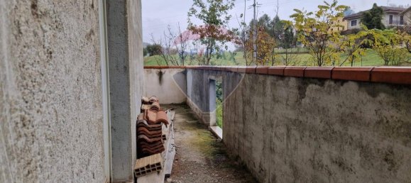 Villa de 4 habitaciónes en Cugnoli, Italy No. 127547 30