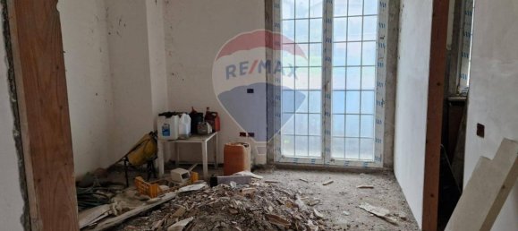 Villa de 4 habitaciónes en Cugnoli, Italy No. 127547 6