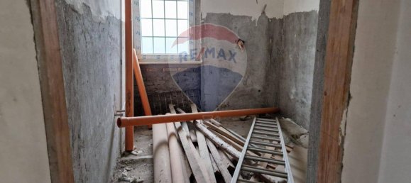 Villa de 4 habitaciónes en Cugnoli, Italy No. 127547 3