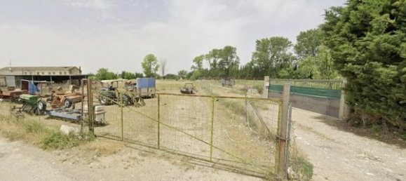  Land in Zaragoza, Spain No. 63708 9