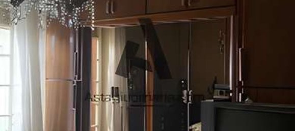 4 rooms Apartment in Magenta, Italy No. 262887 2