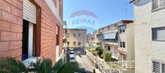 3 rooms Apartment in Calvizzano, Italy No. 259553 5
