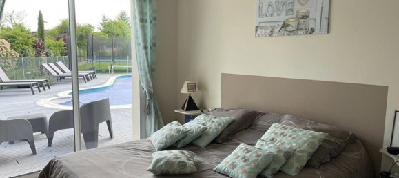 5 bedrooms House in Villetrun, France No. 243865 9