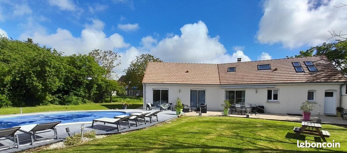 5 bedrooms House in Villetrun, France No. 243865