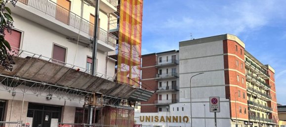 4 rooms Apartment in Benevento, Italy No. 150734 7