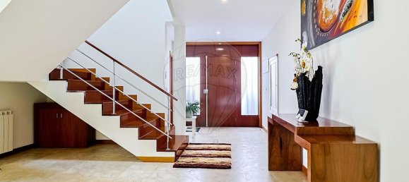 Дом с 4 спальнями в Повуа ди Варзин, Португалия № 22062 21