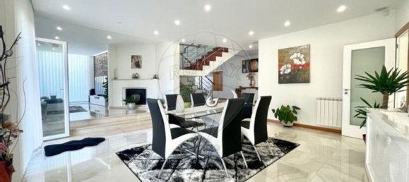 Дом с 4 спальнями в Повуа ди Варзин, Португалия № 22062 14