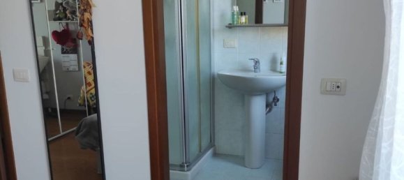 4 bedrooms House in Resana, Italy No. 358452 9