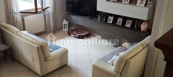 3 bedrooms House in Castelnovo di Sotto, Italy No. 332971 4