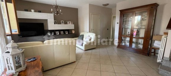 3 bedrooms House in Castelnovo di Sotto, Italy No. 332971 10