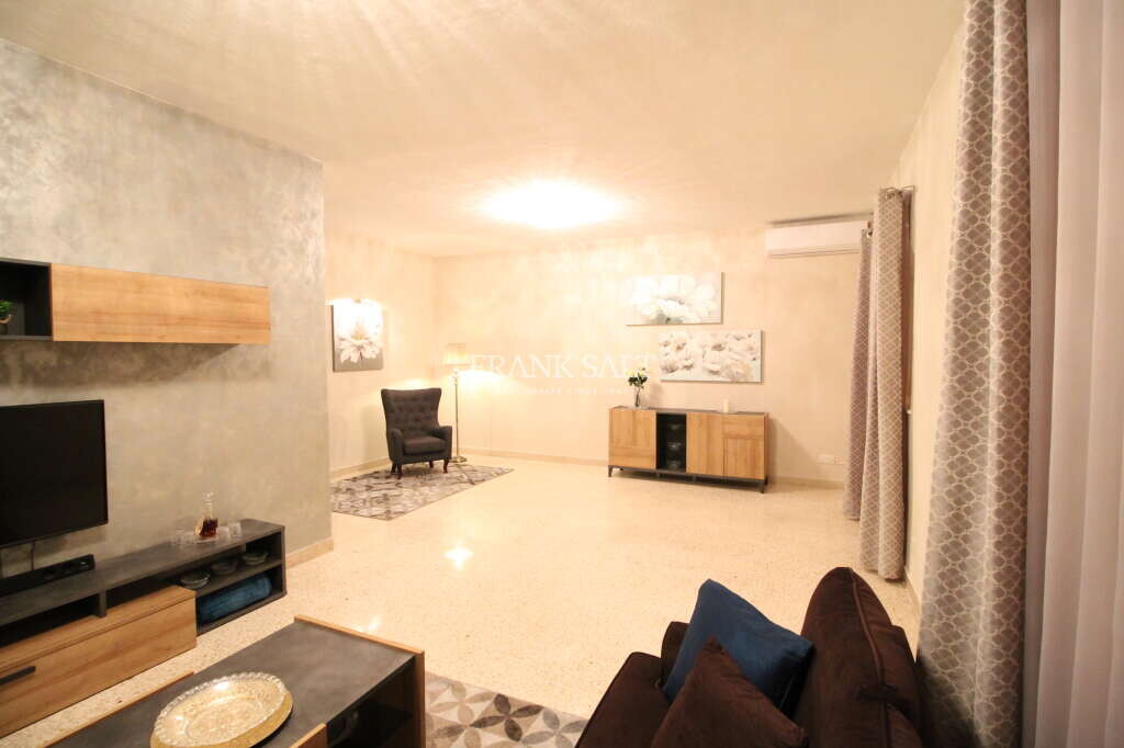 Casa T4 em Attard, Malta N.º 6752