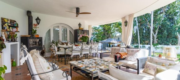 5 bedrooms Villa in Marbella, Spain No. 133948 2