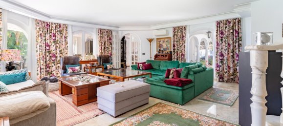 5 bedrooms Villa in Marbella, Spain No. 133948 5