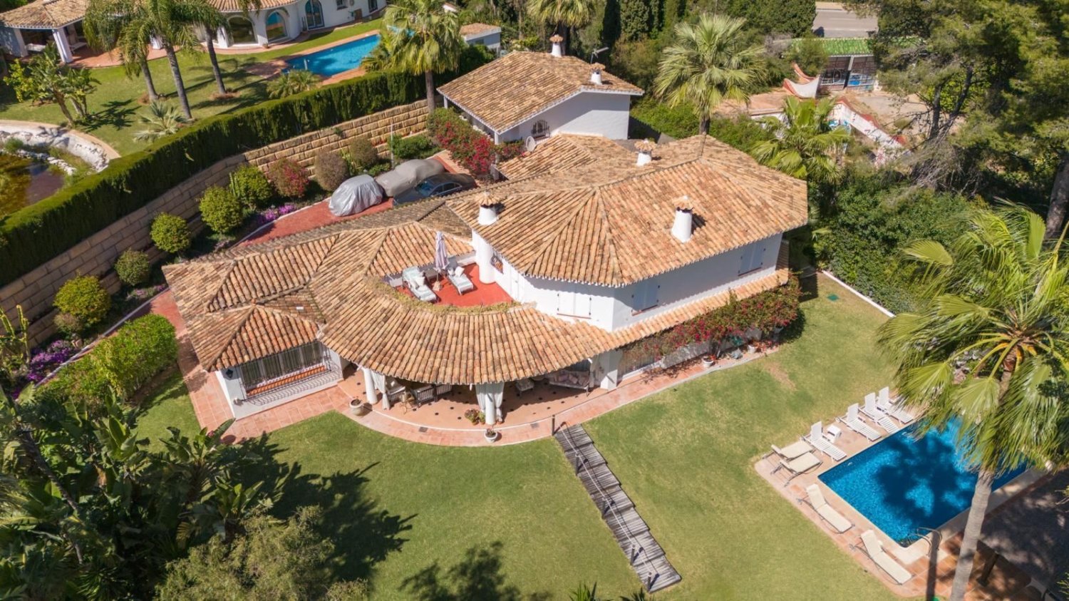 5 bedrooms Villa in Marbella, Spain No. 133948