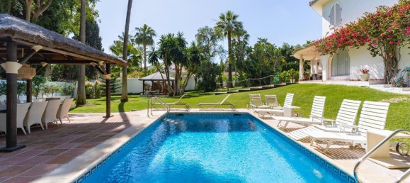 5 bedrooms Villa in Marbella, Spain No. 133948 23