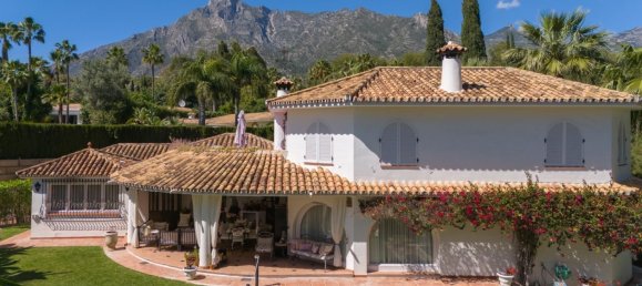 5 bedrooms Villa in Marbella, Spain No. 133948 24