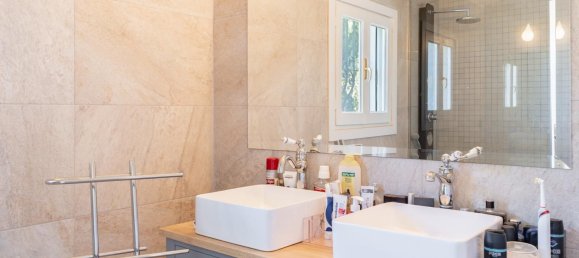 5 bedrooms Villa in Marbella, Spain No. 133948 12