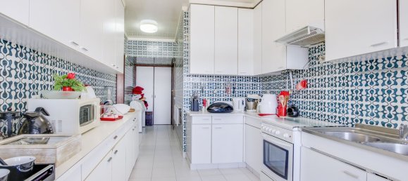 4 bedrooms Apartment in Lisbon, Portugal No. 131042 32