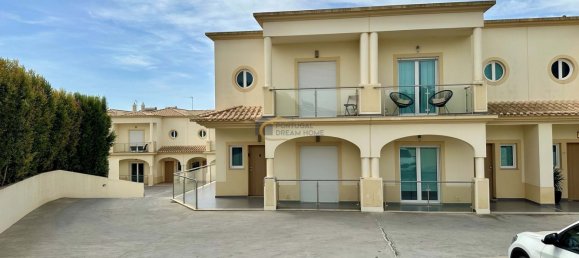 3 bedrooms Villa in Guia, Portugal No. 30821 2