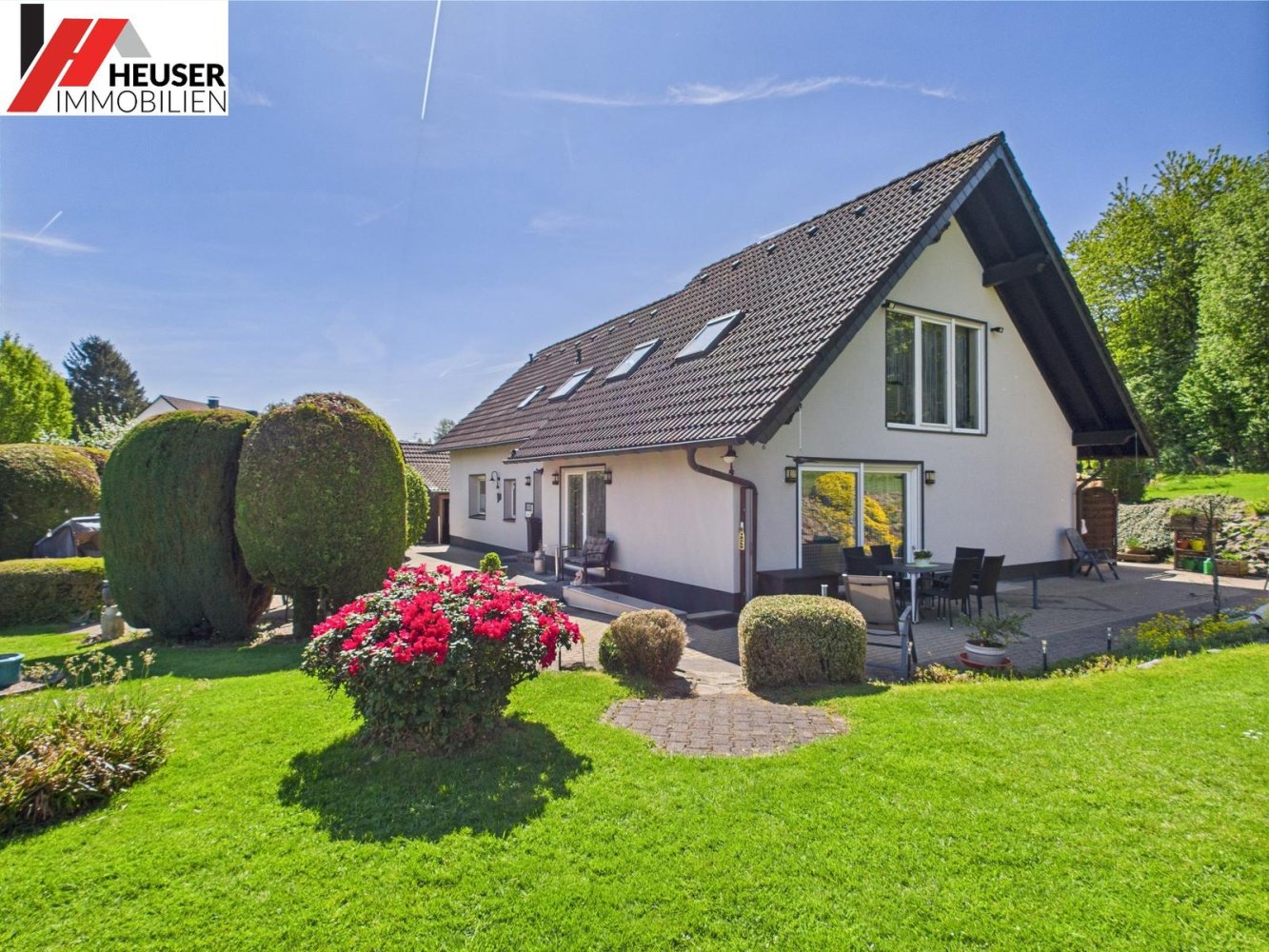 5 bedrooms Townhouse in Oberbergischer, Germany No. 326019