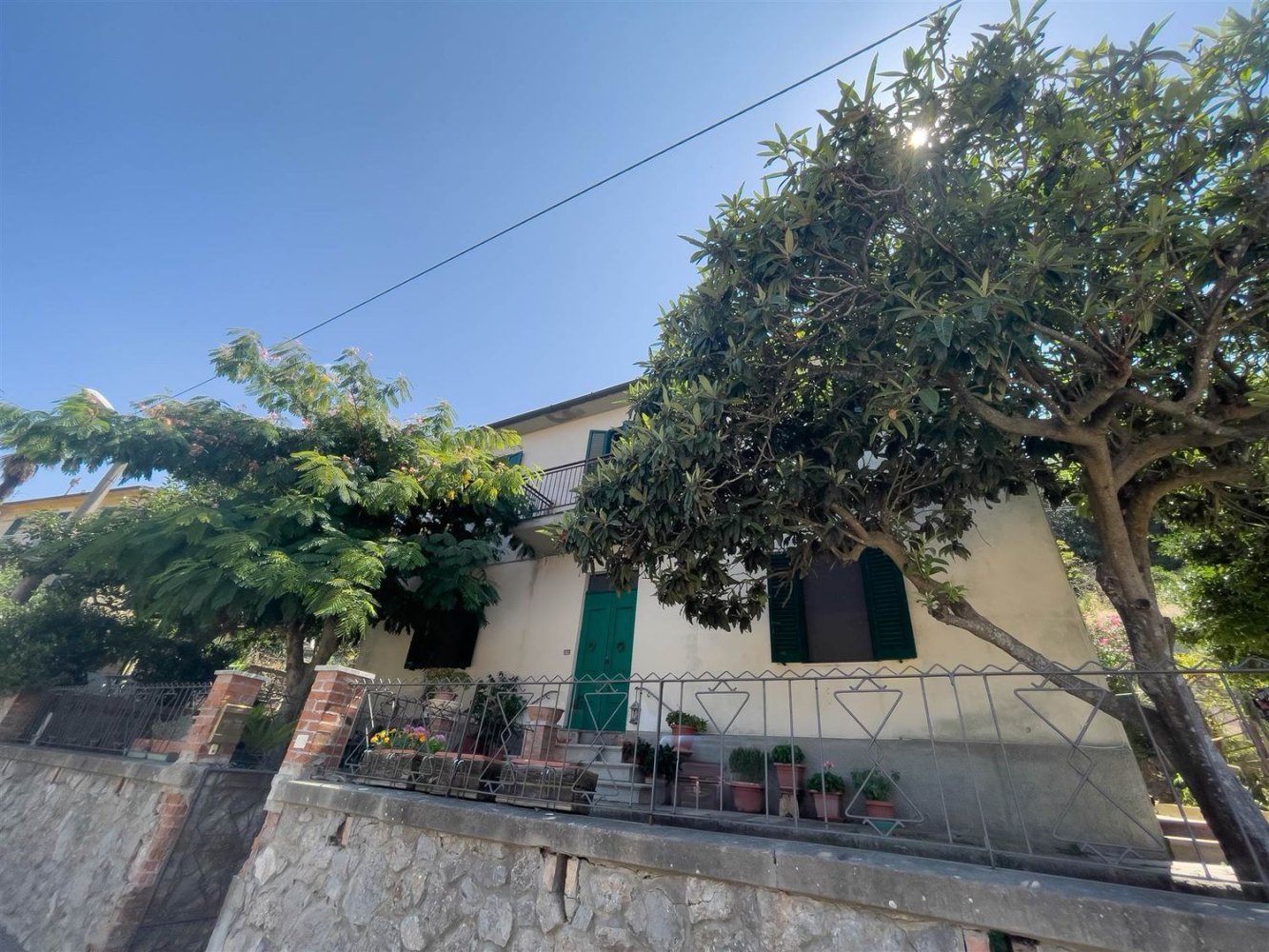 5 rooms Apartment in Gavorrano, Italy No. 221052