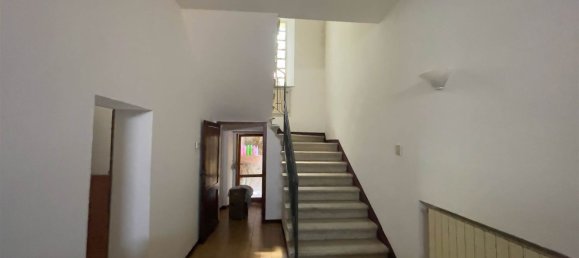 5 rooms Apartment in Gavorrano, Italy No. 221052 5