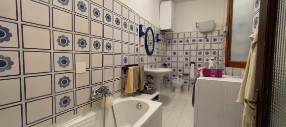 5 rooms Apartment in Gavorrano, Italy No. 221052 7