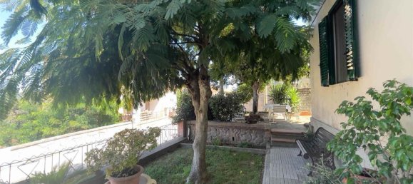 5 rooms Apartment in Gavorrano, Italy No. 221052 25