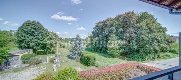 2 bedrooms Villa in Borgomanero, Italy No. 375850 11