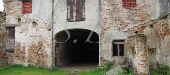 6 bedrooms House in Gazzuolo, Italy No. 362835 10