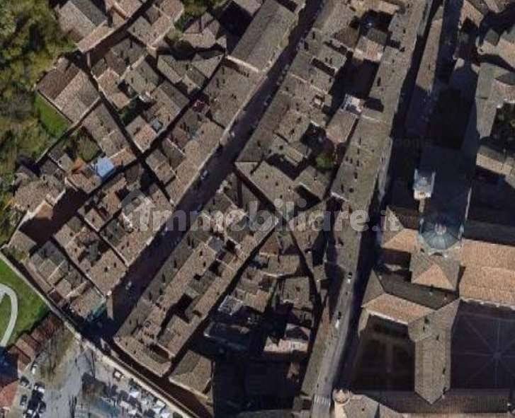 Коммерческая недвижимость с 1 комнатой в Урбино, Италия № 344657