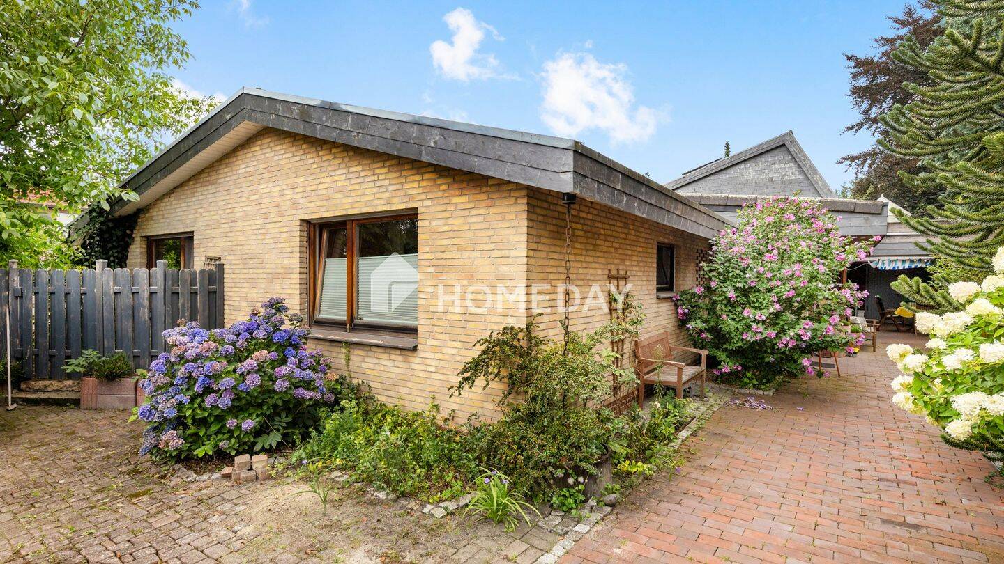 Adosado de 8 habitaciónes en Oldenburg, Germany No. 264893