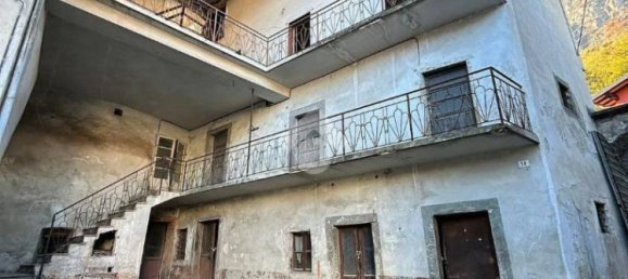 Casa T5 em Costa Volpino, Italy N.º 213237 3