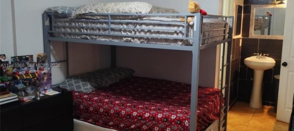 Коммерческая недвижимость с 2 спальнями в Майами, Майами-Дейд, Флорида, США № 615275 6
