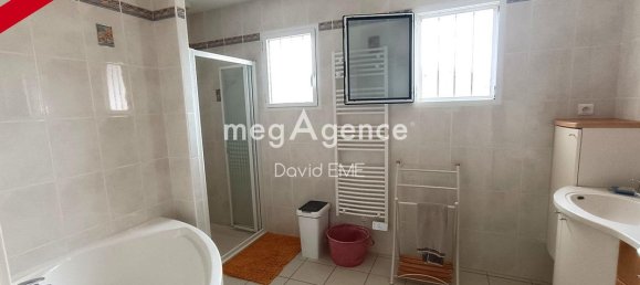 5 bedrooms House in Aizenay, France No. 106279 10