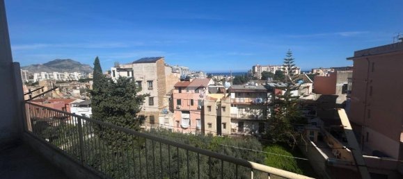 2 Schlafzimmer Wohnung in Palermo, Italy, Nr. 150915 3