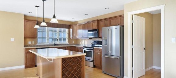 2 bedrooms Condo in British Columbia, Canada No. 1294 6