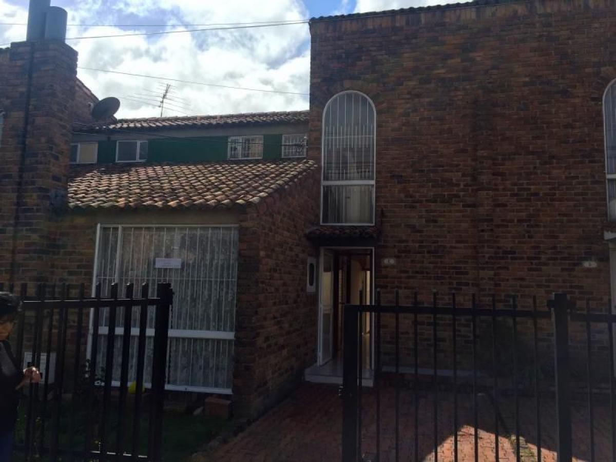 Casa de 3 dormitorios en Cundinamarca, Colombia No. 7504