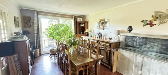 6 bedrooms House in Rebais, France No. 283522 3