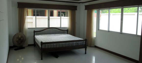 3 bedrooms Cafe / restaurant in Pattaya, Thailand No. 1400 17