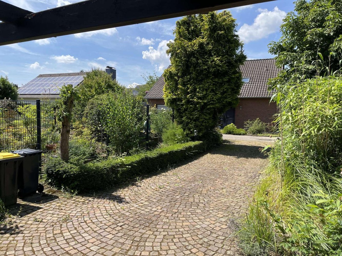 4 rooms House in Krefeld, Germany No. 55382