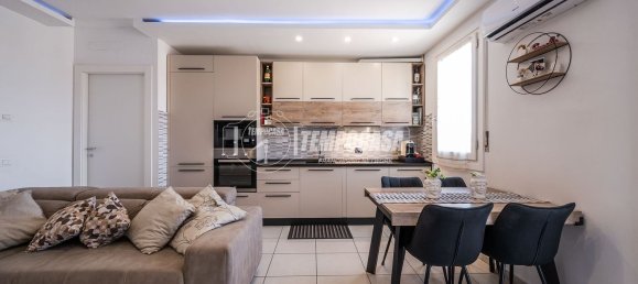 Квартира с 3 комнатами в Савиньяно суль Панаро, Италия № 301967 8