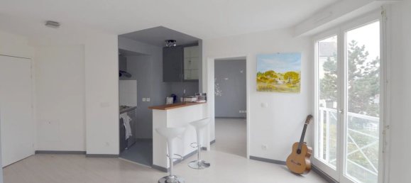 1 bedroom Apartment in Croissy-sur-Seine, France No. 169063 2