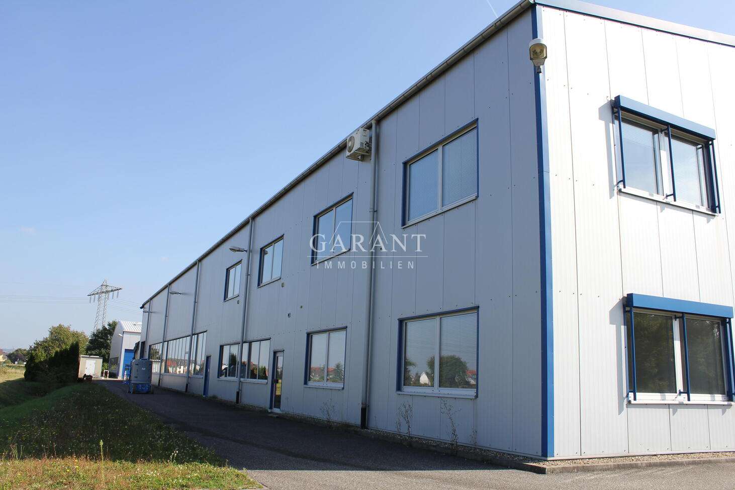 Склад 2140м² в Карлсруэ, Германия № 4656